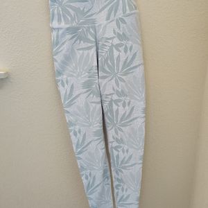 Ptula leggings Desaree Swift